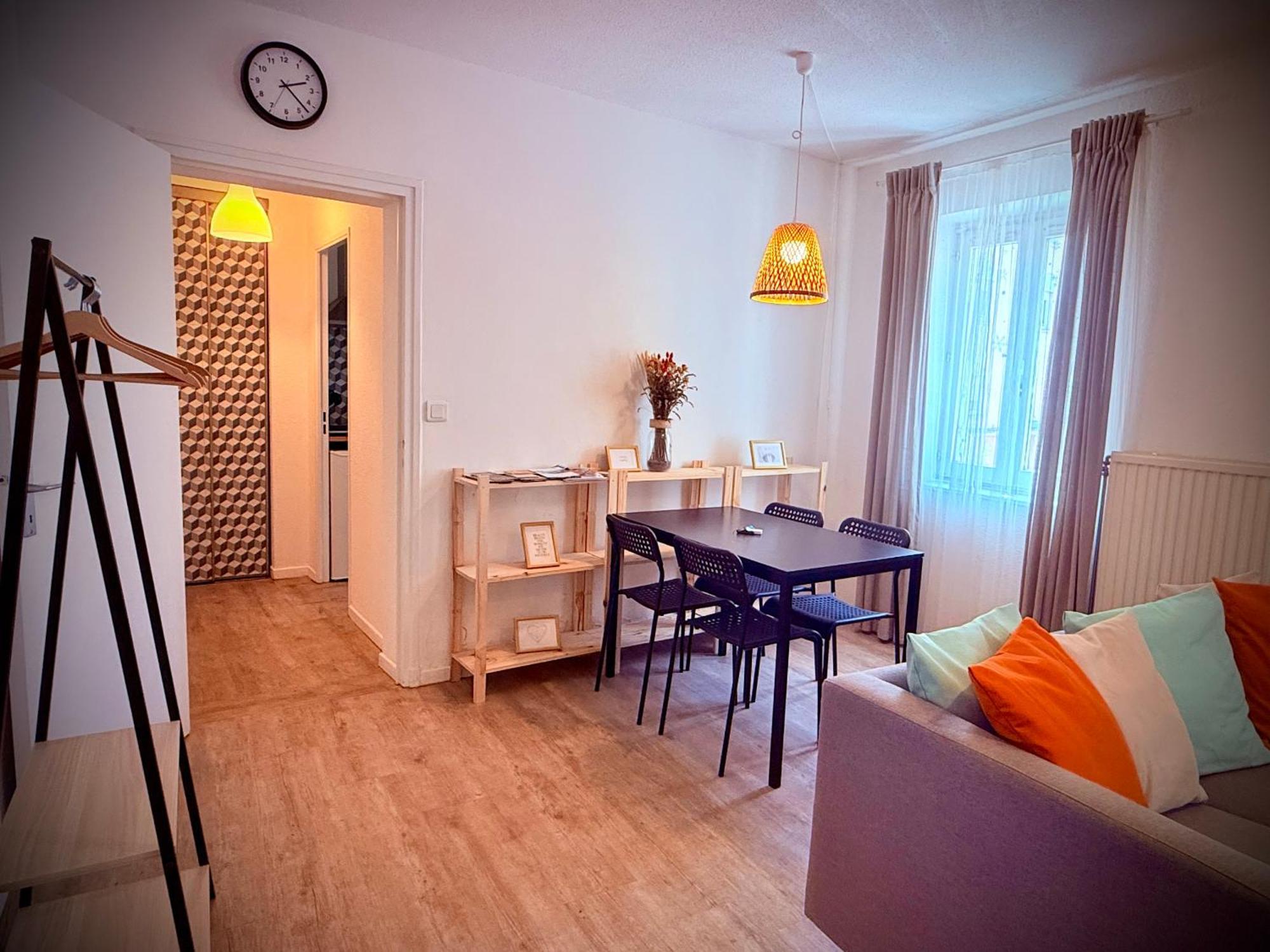 Apartment 50M2-Free Private Parking-Self Check In !! Appartement 50M2 Intramuros-Parking Prive Gratuit-Arrivee Autonome!! Avignon Bagian luar foto